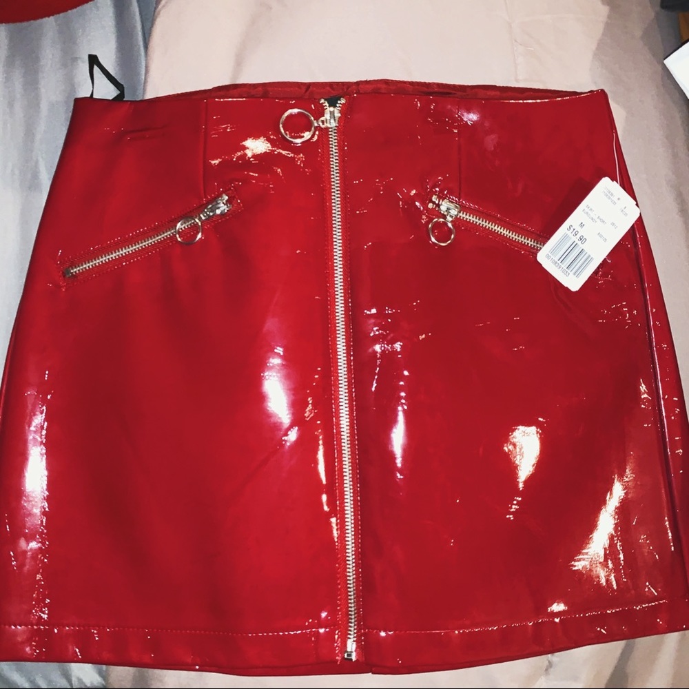 Pull Ring Faux Patent Mini Skirt (Red)